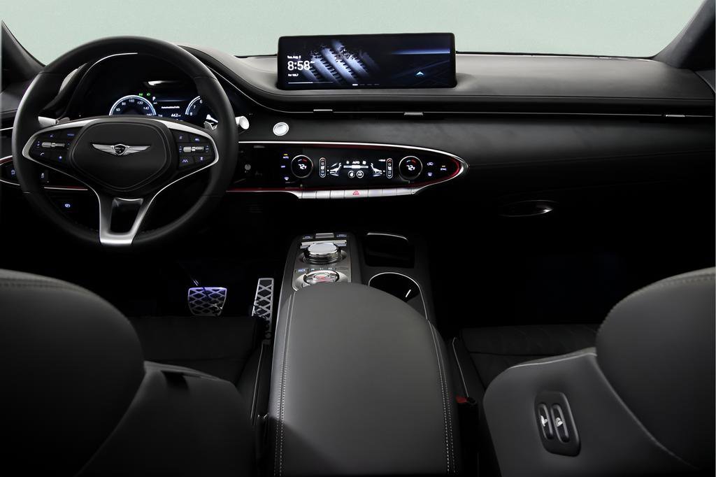 Used 2025 Genesis GV70 3.5T Sport w/ Sport Prestige Package AWD/4WD image 16