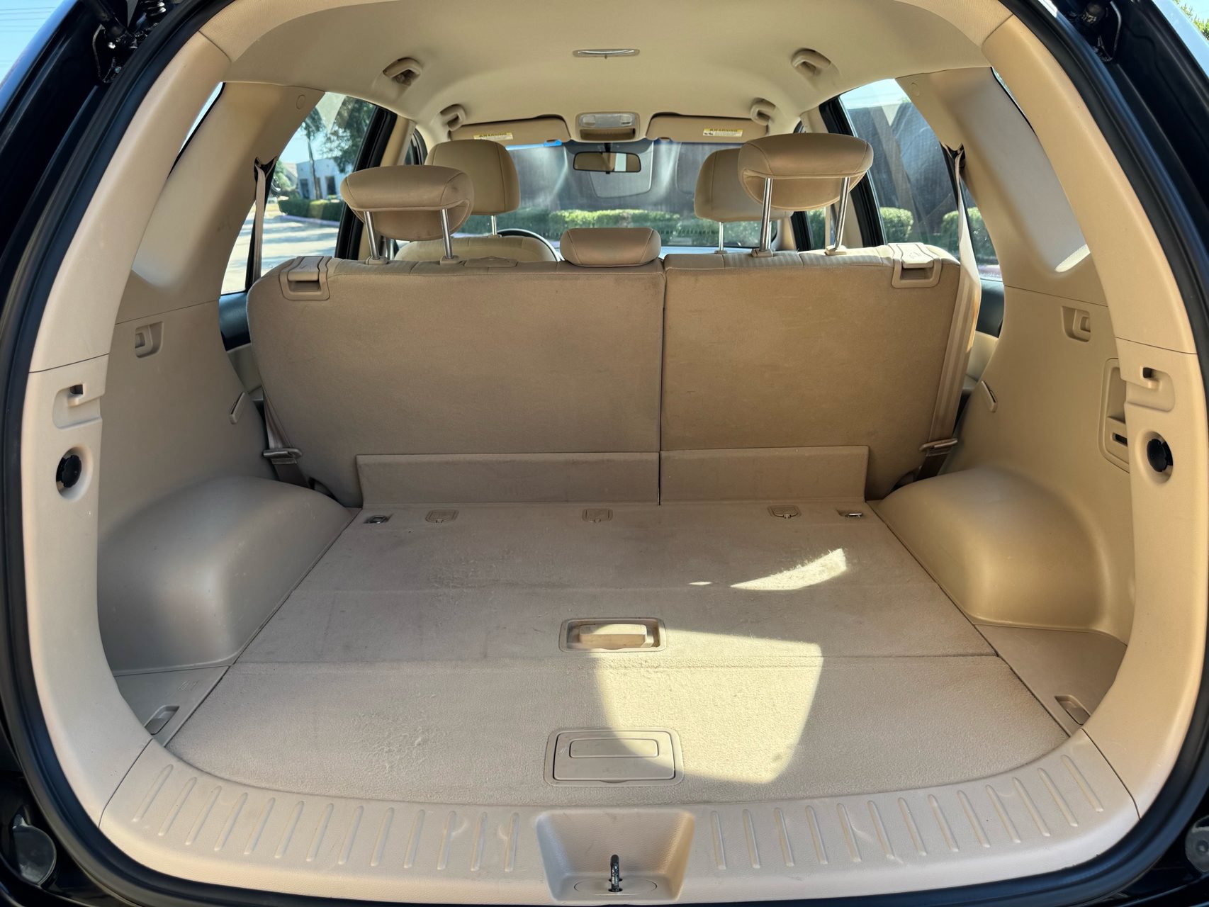Used 2008 Kia Rondo LX FWD image 25