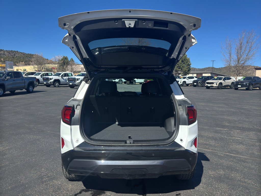 Used 2026 GMC Terrain AT4 w/ Convenience Package III image 10