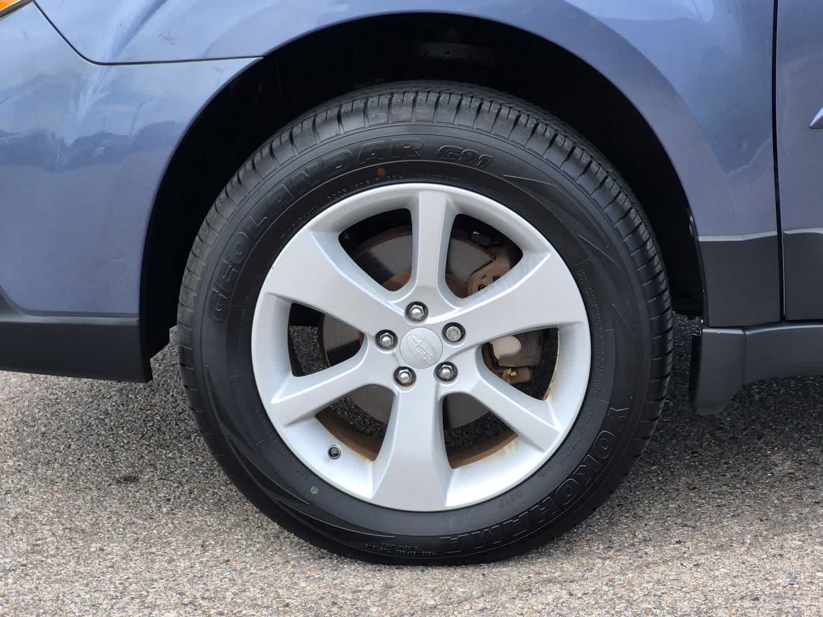 Used 2013 Subaru Outback 2.5i Premium AWD/4WD image 14