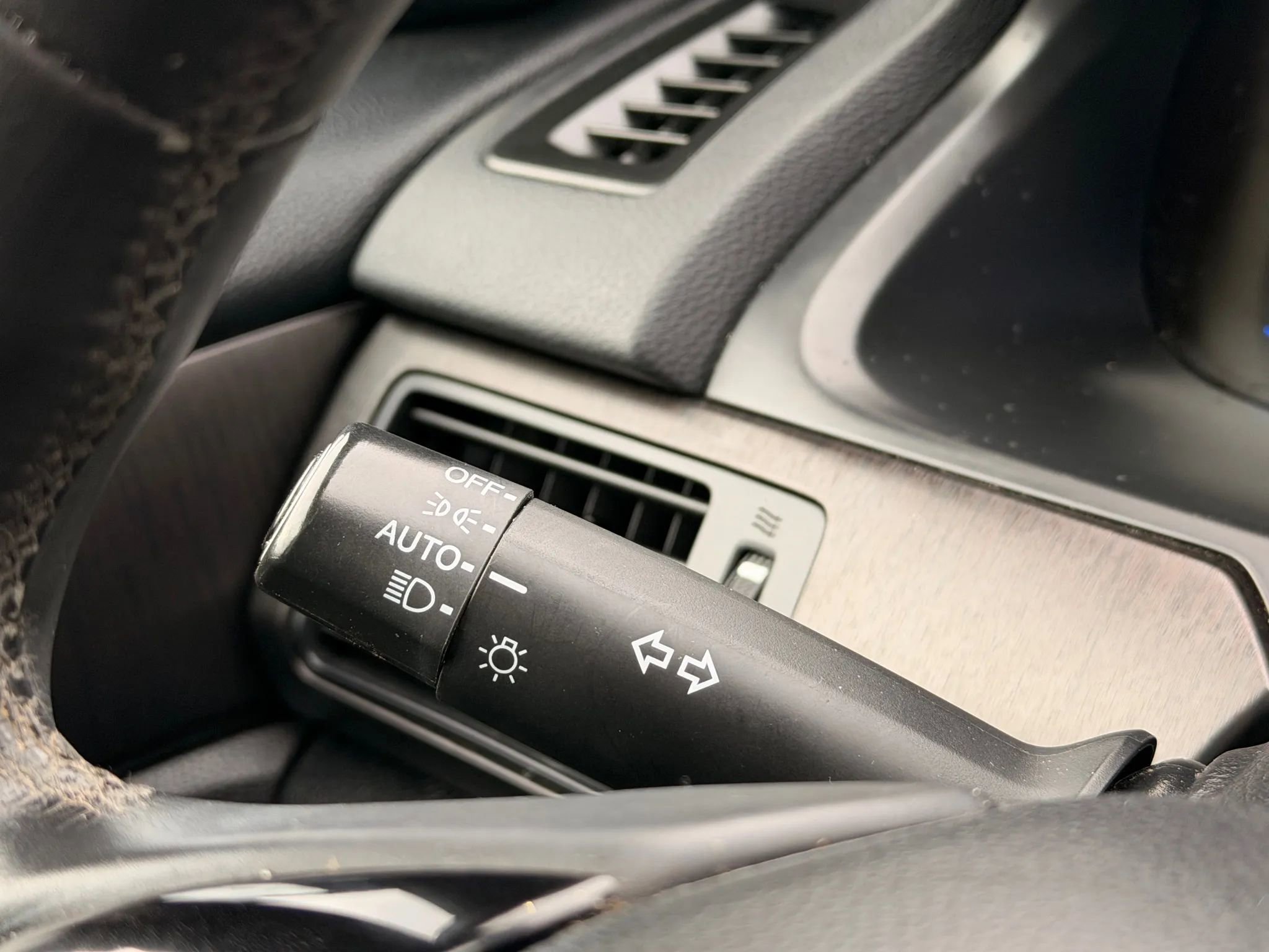 Used 2015 Honda Accord EX-L image 35