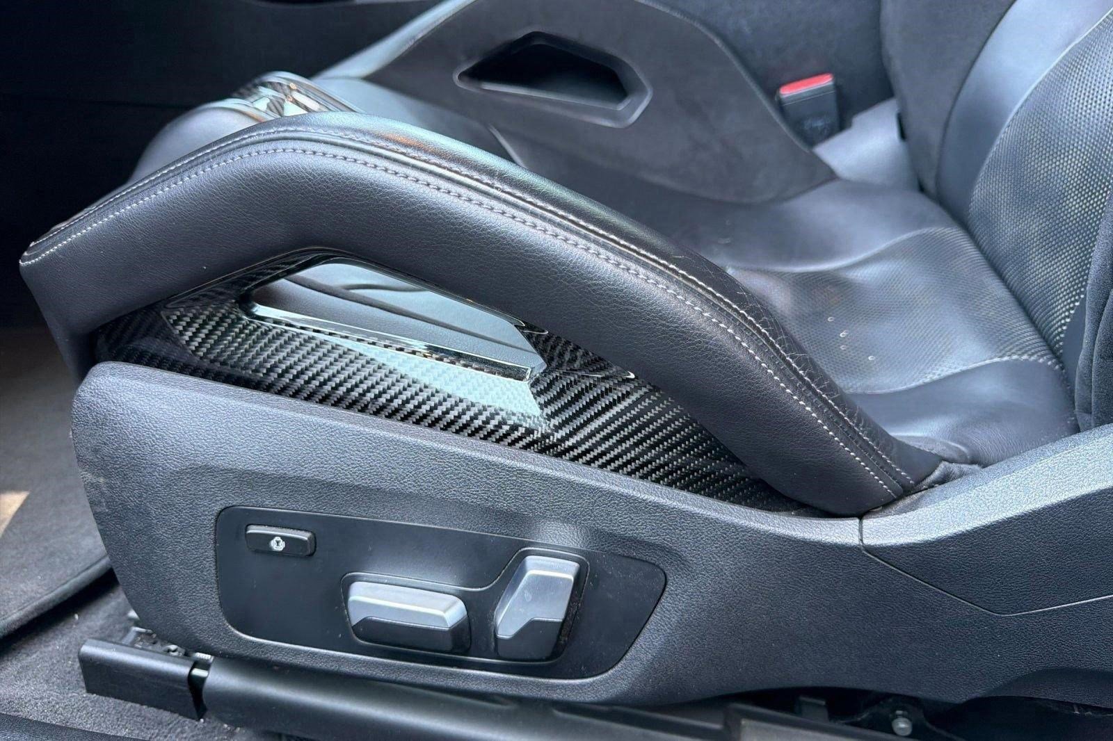 Used 2021 BMW M4 Competition w/ M Carbon Exterior Package RWD image 14