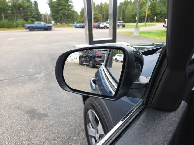 Used 2022 Jeep Cherokee Limited w/ Trailer Tow Group AWD/4WD image 38