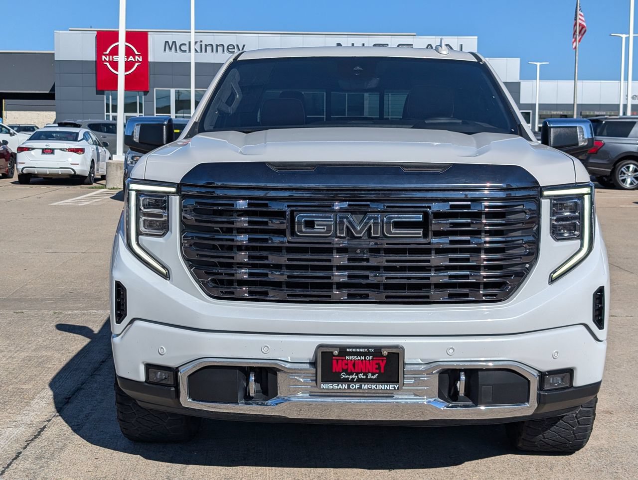 Used 2023 GMC Sierra 1500 Denali Ultimate AWD/4WD image 6
