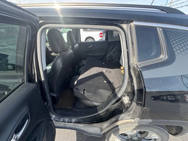 Used 2018 Jeep Compass Limited w/ Navigation Group AWD/4WD image 16