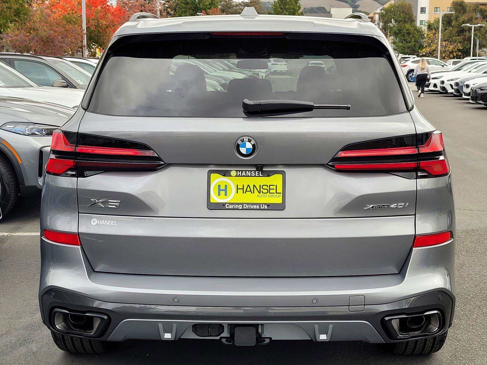 New 2026 BMW X5 xDrive40i w/ M Sport Package AWD/4WD image 7