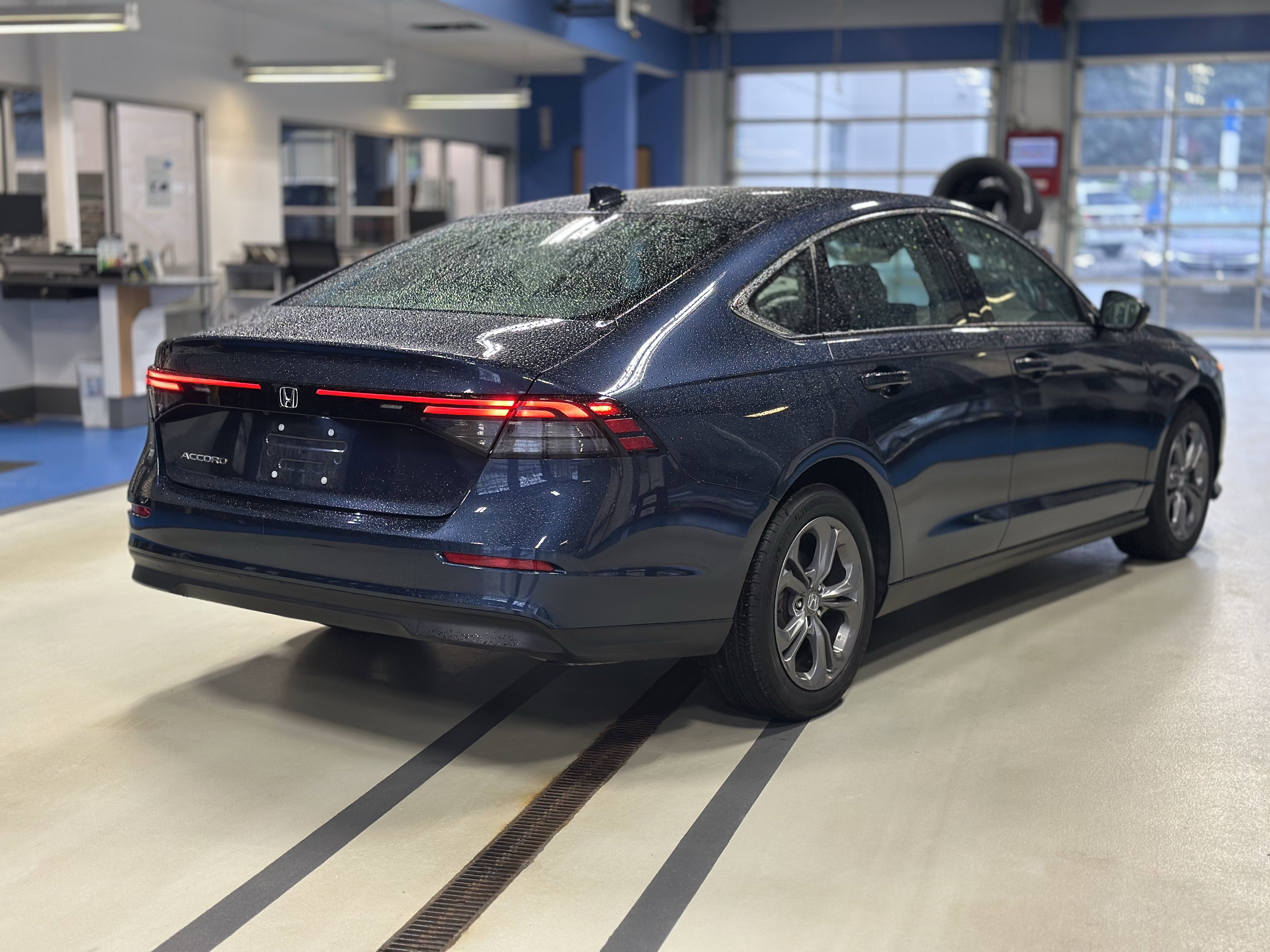 Used 2024 Honda Accord EX image 5