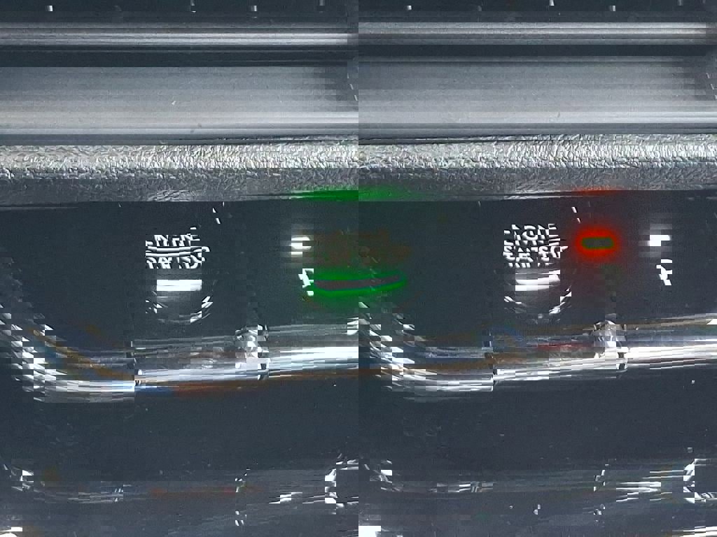 Certified 2024 Lincoln Corsair AWD image 24