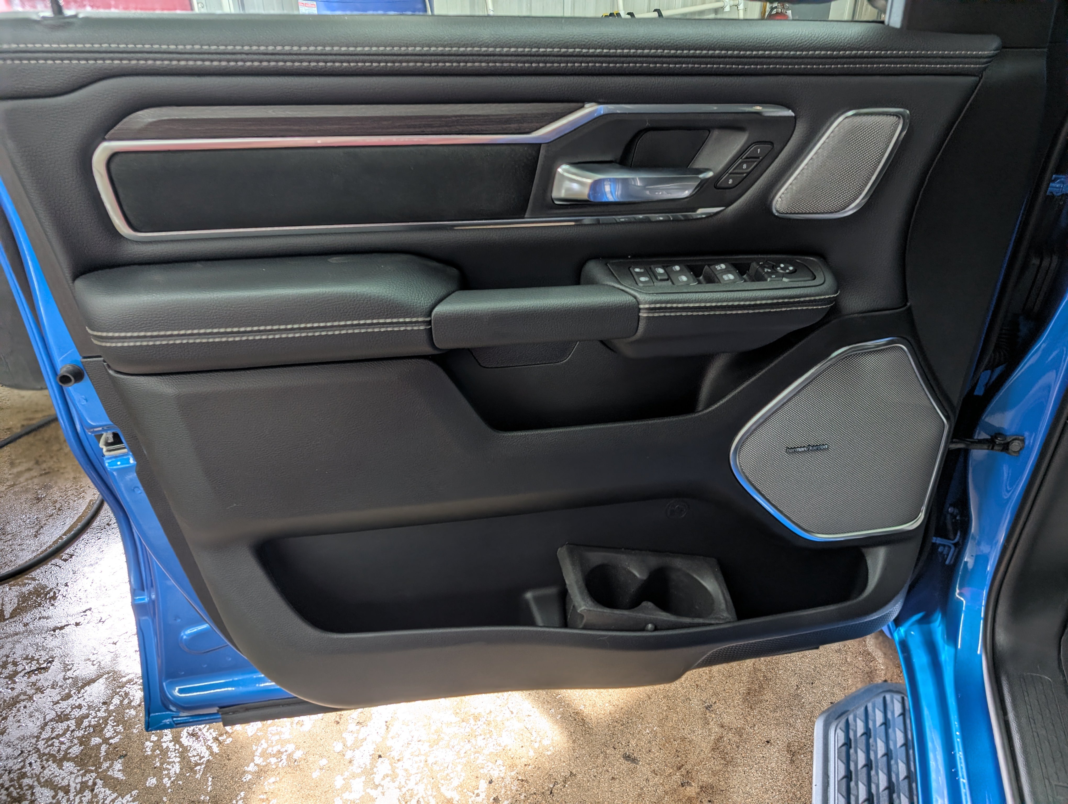 New 2026 RAM 1500 Laramie w/ Night Edition AWD/4WD image 13