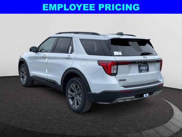 New 2026 Ford Explorer Active AWD/4WD image 3
