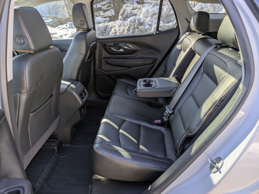 Used 2023 GMC Terrain AT4 image 29