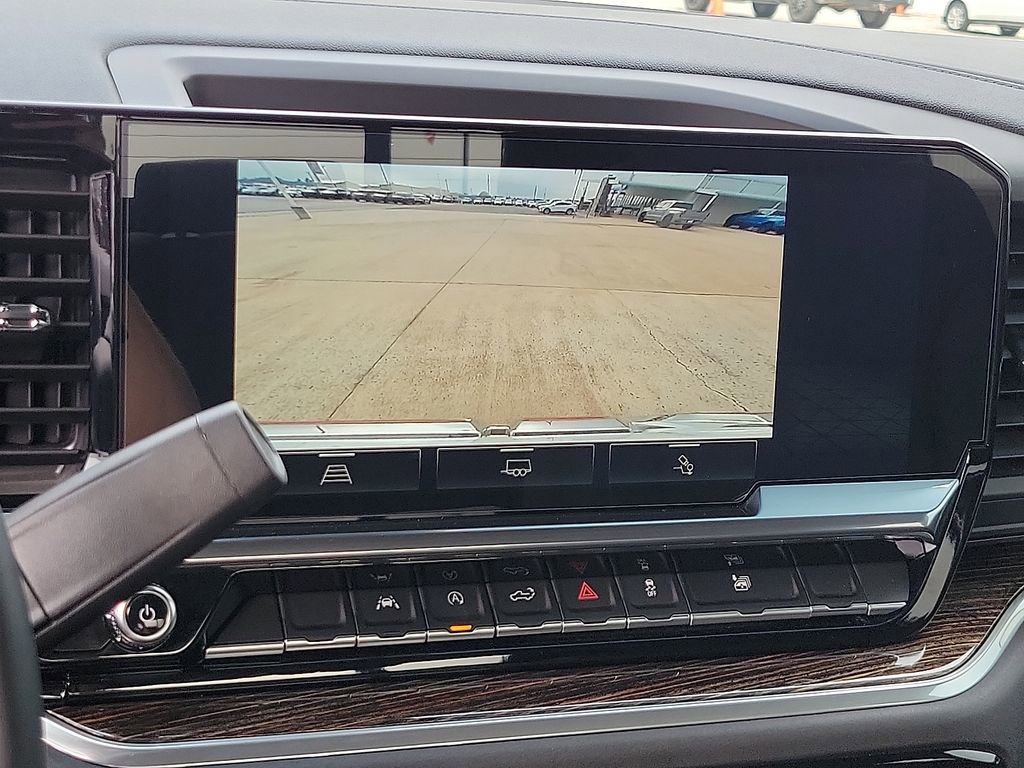 Used 2025 GMC Sierra 1500 SLE w/ Preferred Package image 16