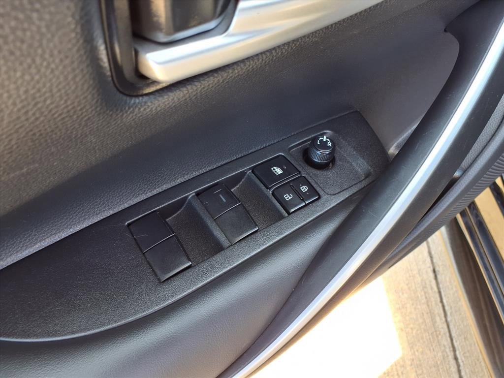 Used 2024 Toyota Corolla SE image 16