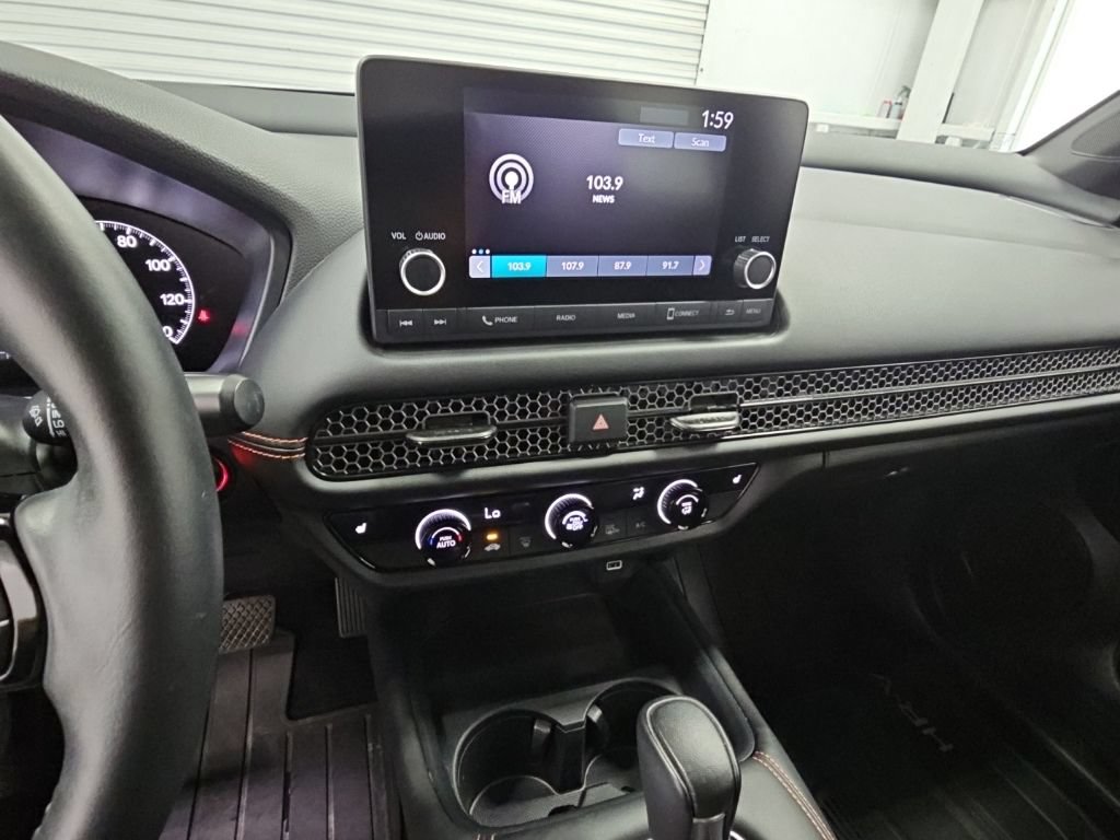 Used 2025 Honda HR-V Sport image 13