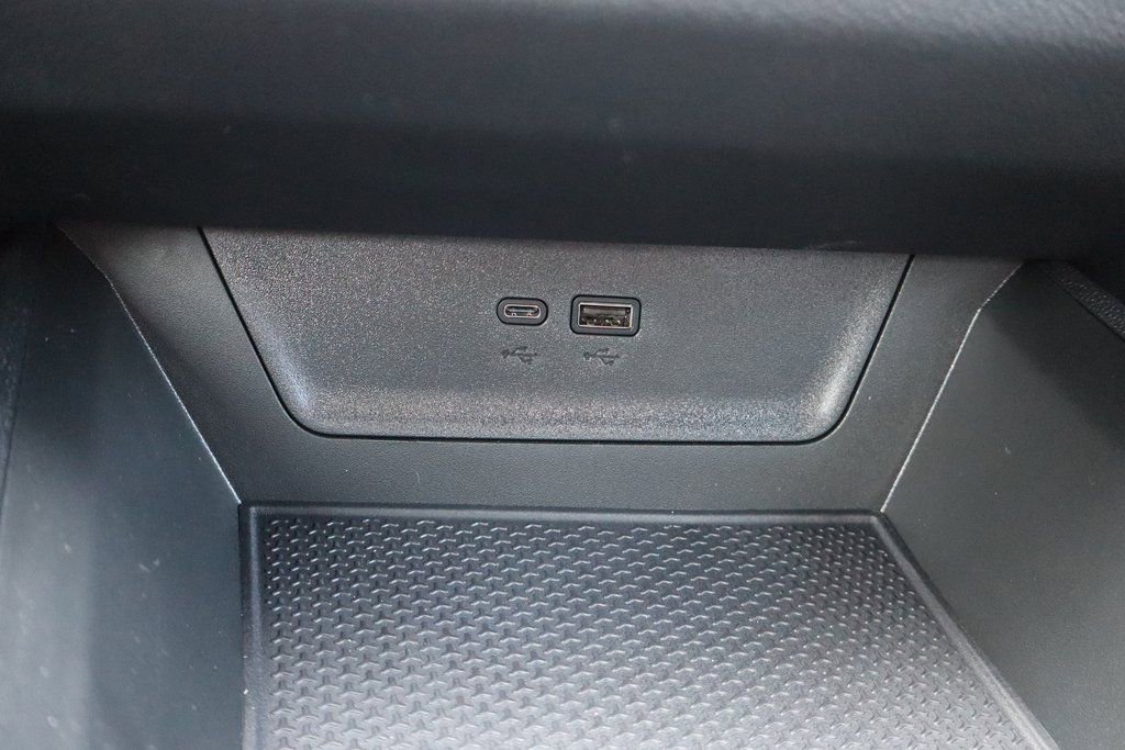 New 2026 Chevrolet Equinox LT w/ Convenience Package II image 13