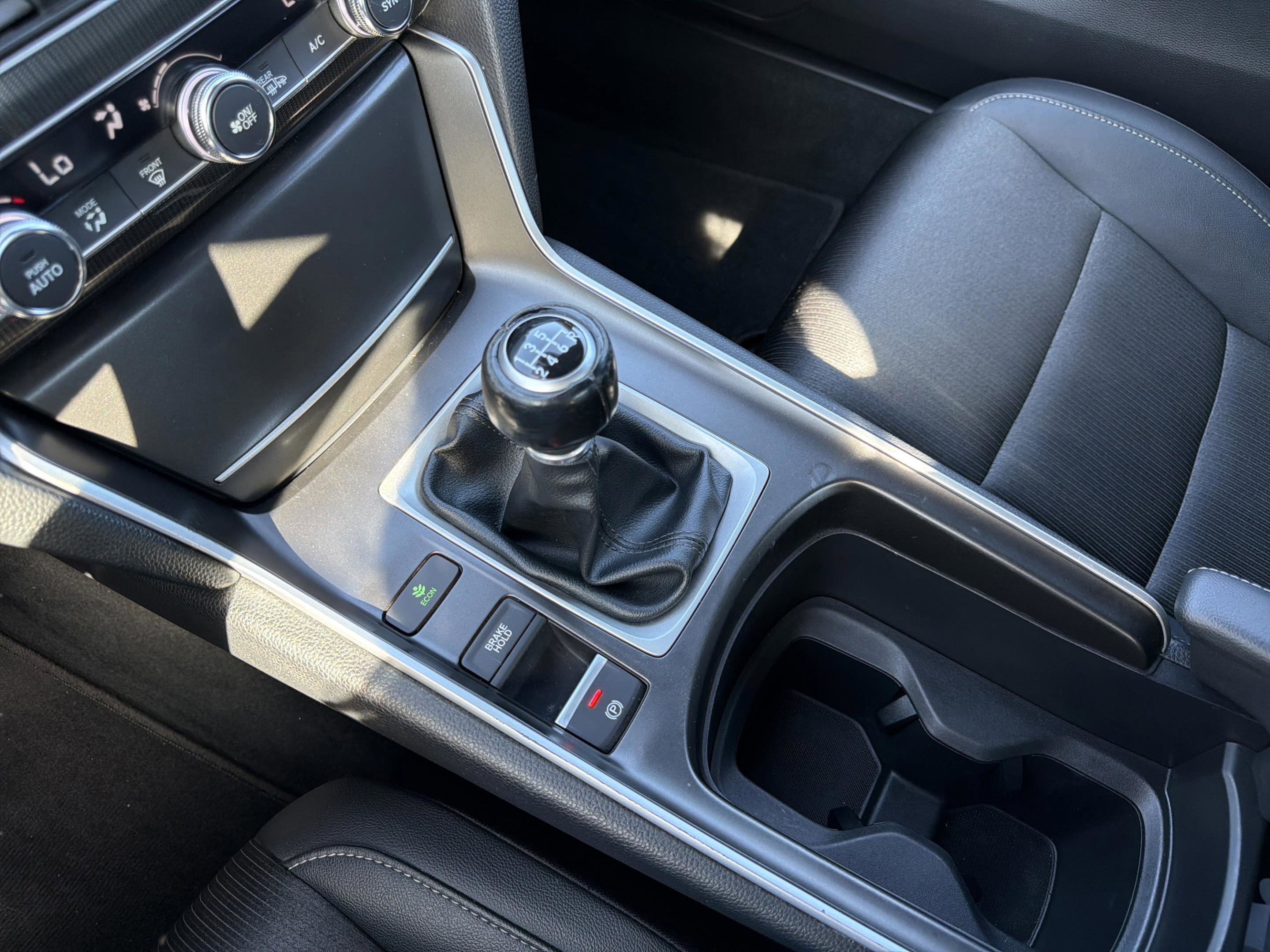 Used 2019 Honda Accord Sport image 13