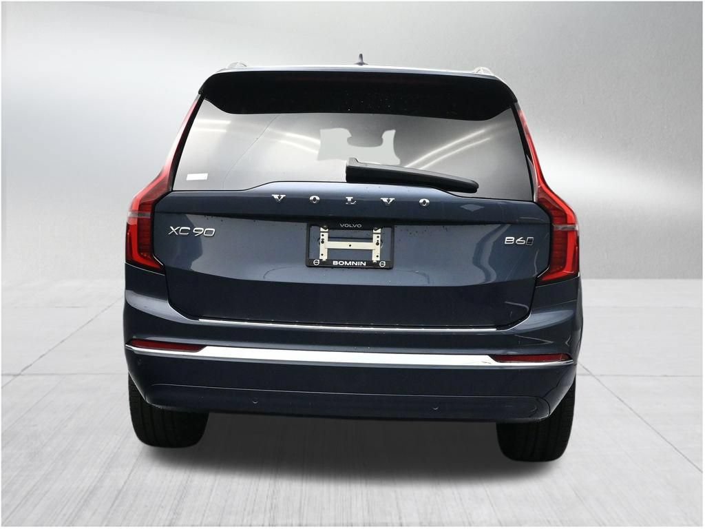 New 2026 Volvo XC90 B6 Plus w/ Protection Package Premier AWD/4WD image 4