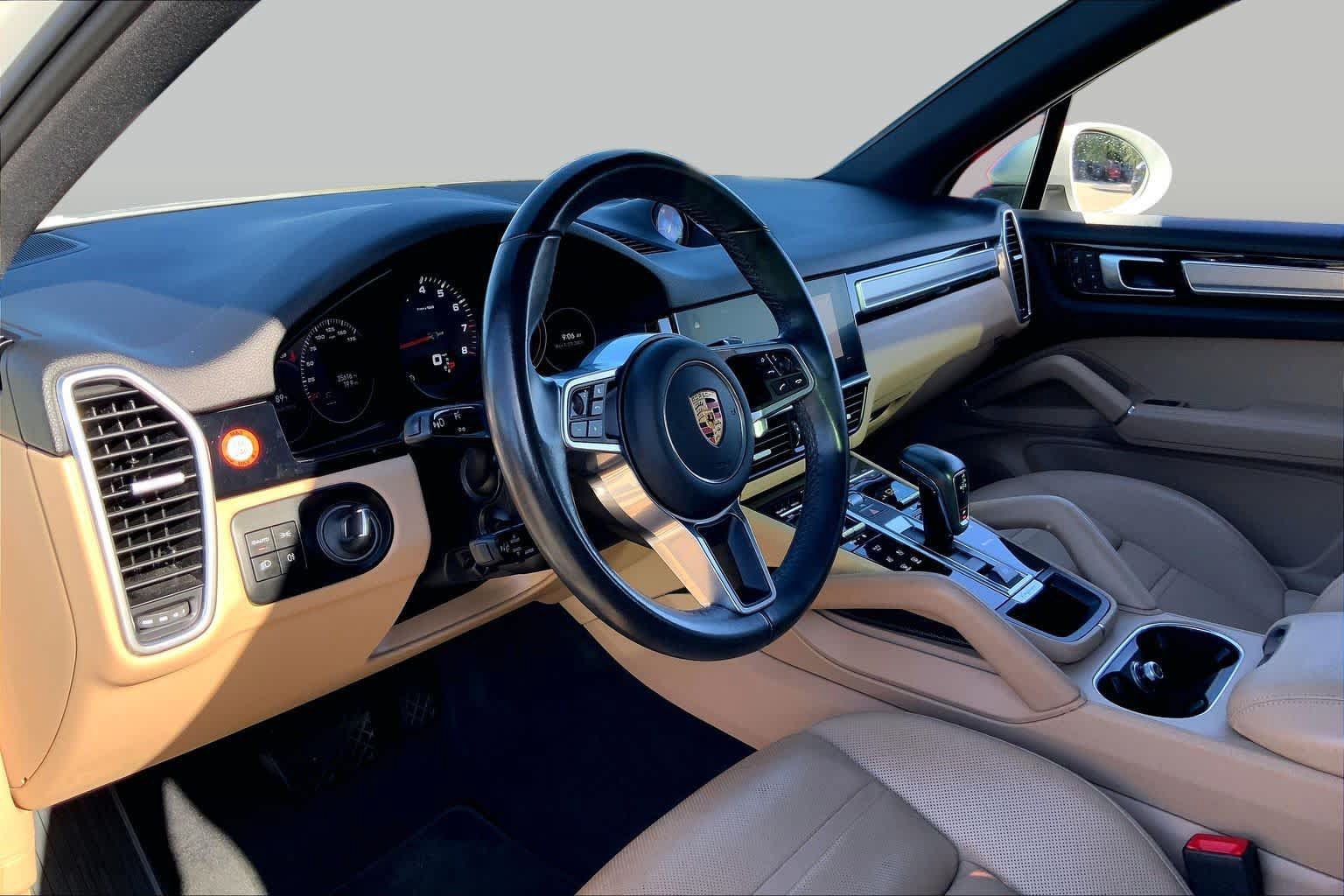 Used 2022 Porsche Cayenne Platinum Edition AWD/4WD image 18