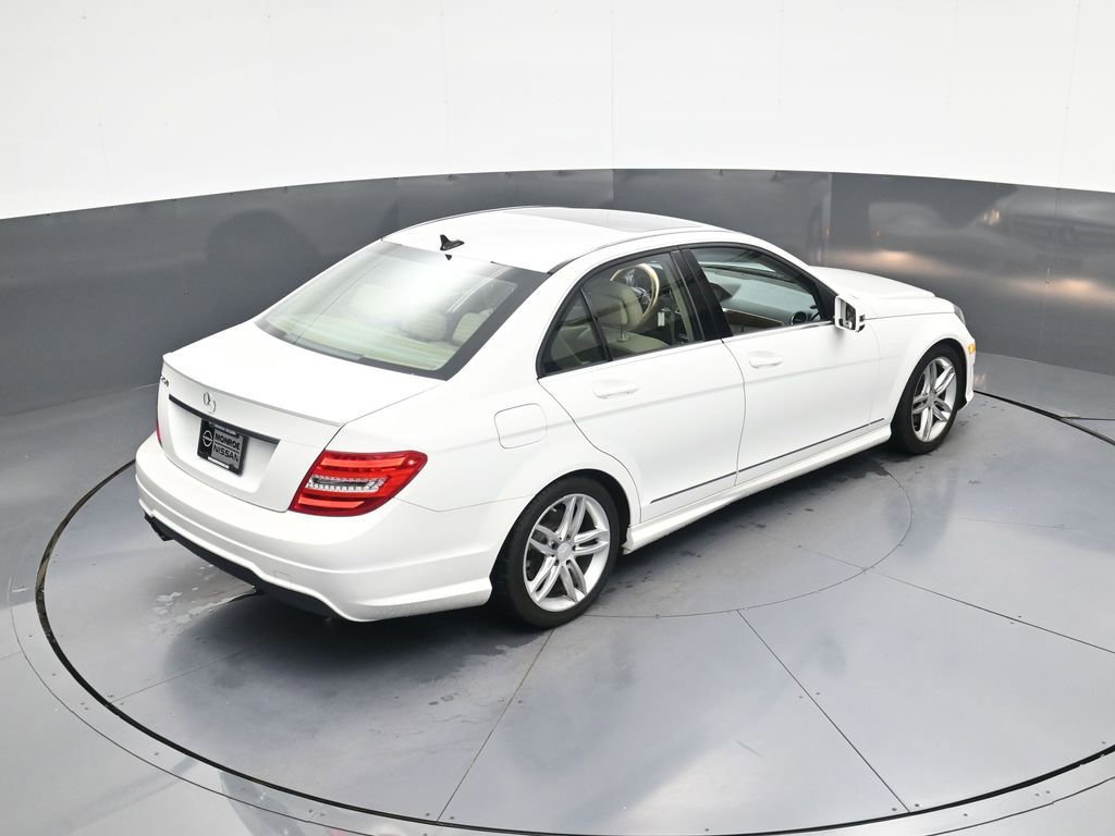 Used 2013 Mercedes-Benz C 250 Sedan image 31