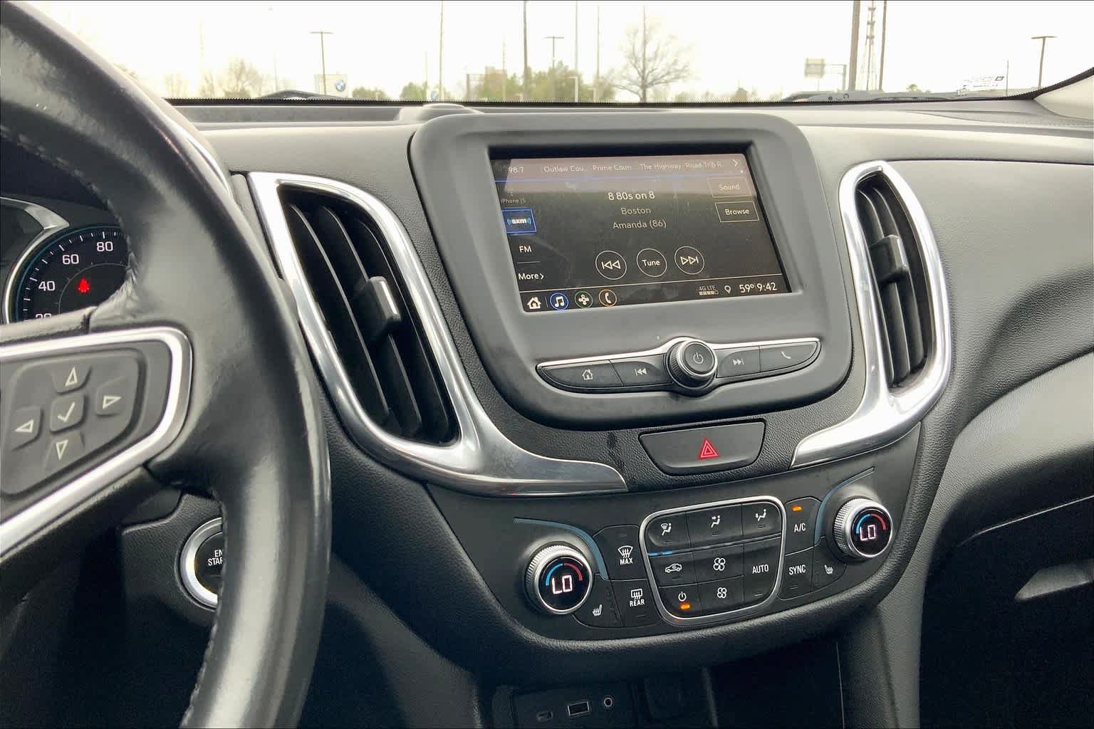 Used 2019 Chevrolet Equinox LT w/ Driver Convenience Package FWD image 6