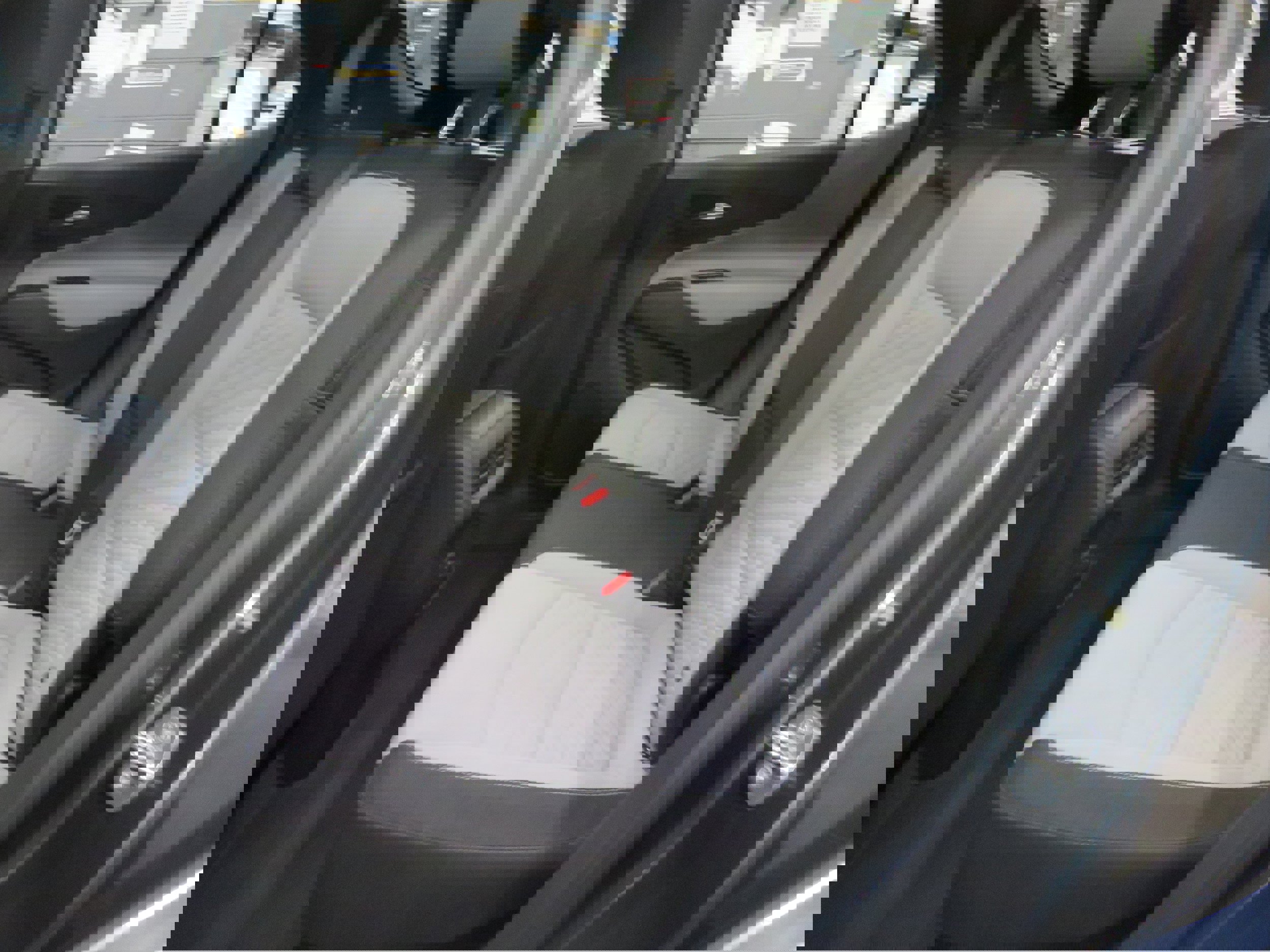 Used 2019 Chevrolet Equinox LS image 7