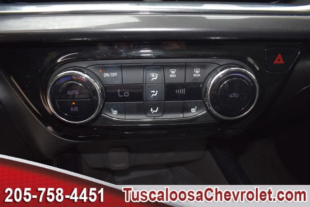 Used 2024 Chevrolet Trax ACTIV w/ Sunroof Package FWD image 37
