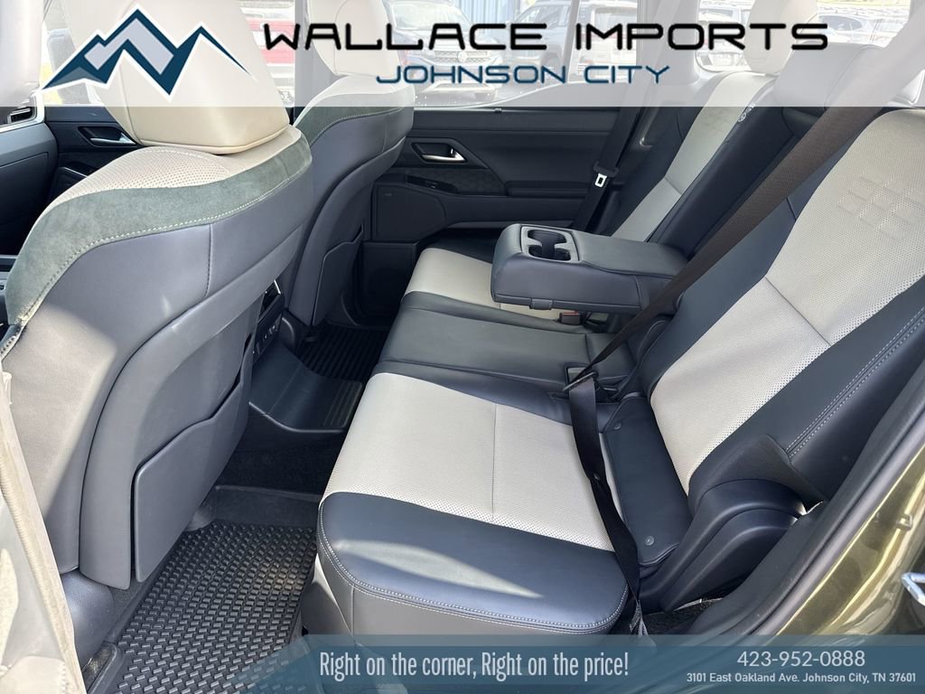 Used 2024 Lexus GX 550 AWD/4WD image 36