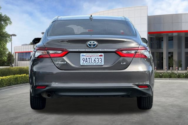 Used 2022 Toyota Camry LE FWD image 5
