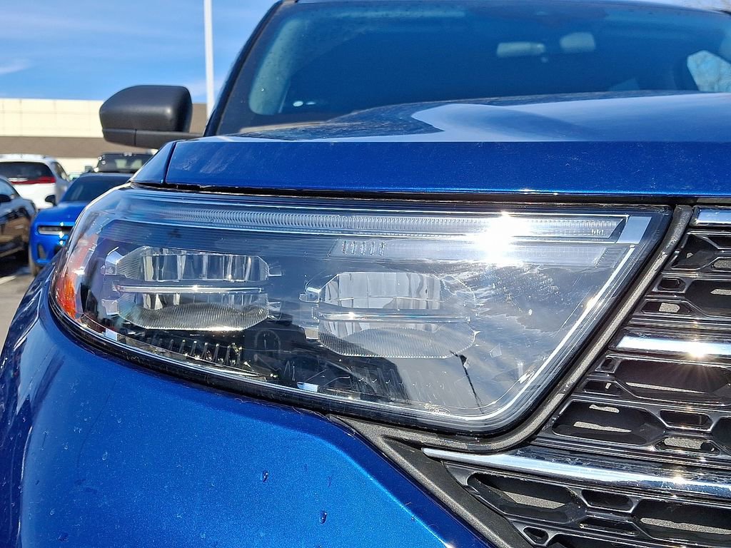 Used 2022 Ford Explorer XLT image 9