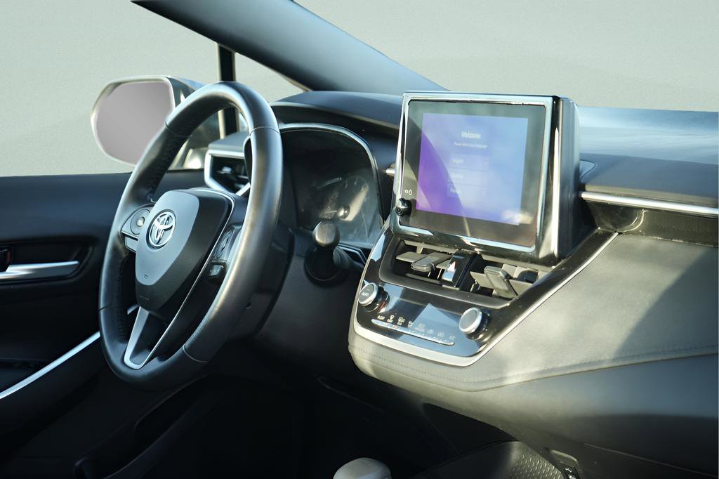 Used 2024 Toyota Corolla SE image 13