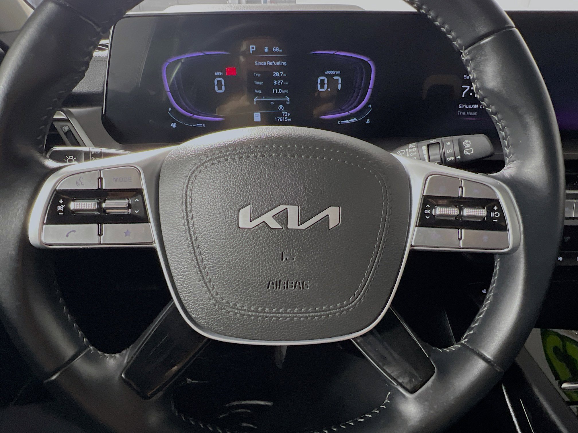 Used 2025 Kia Telluride S image 18