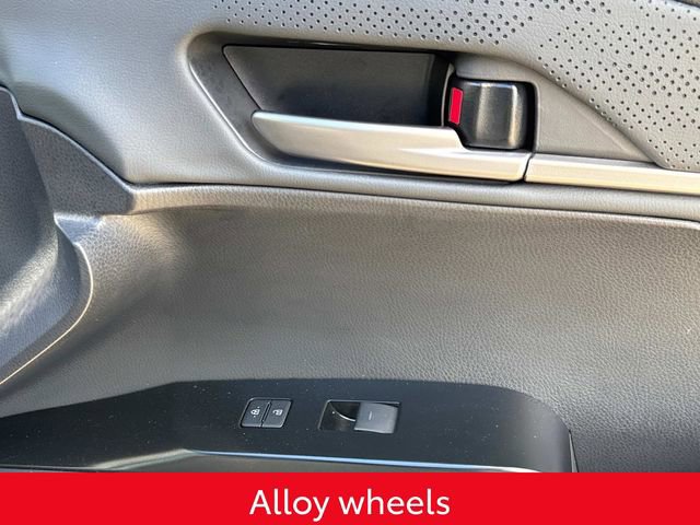 Used 2025 Toyota Camry XSE FWD image 23