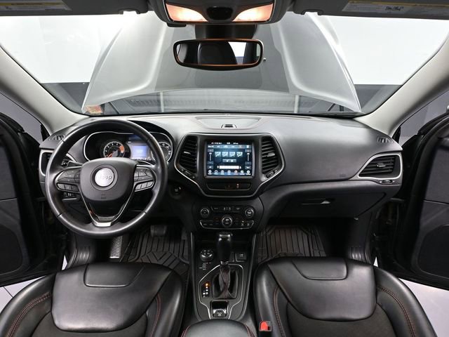 Used 2022 Jeep Cherokee Trailhawk image 24