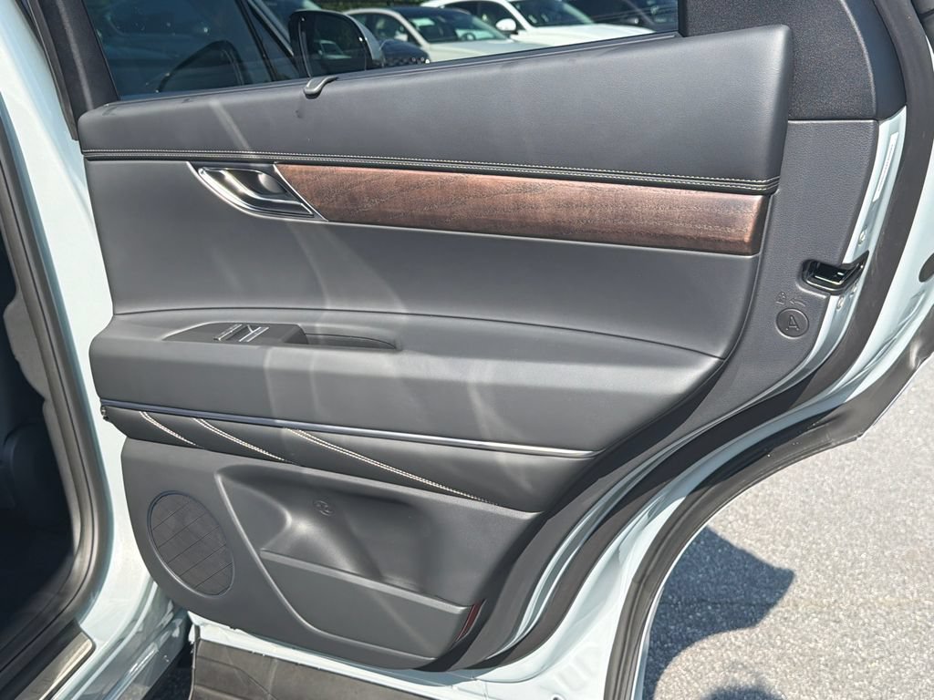 New 2027 Genesis GV80 2.5T Select AWD/4WD image 18