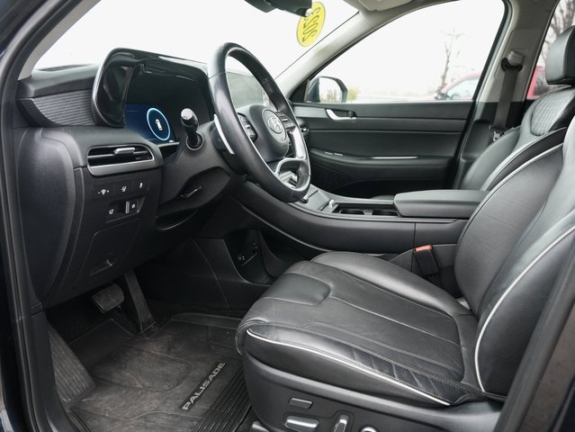 Used 2023 Hyundai Palisade Limited w/ Cargo Package image 13