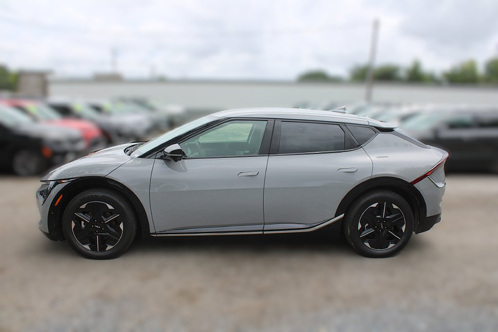 New 2026 Kia EV6 Wind RWD image 14