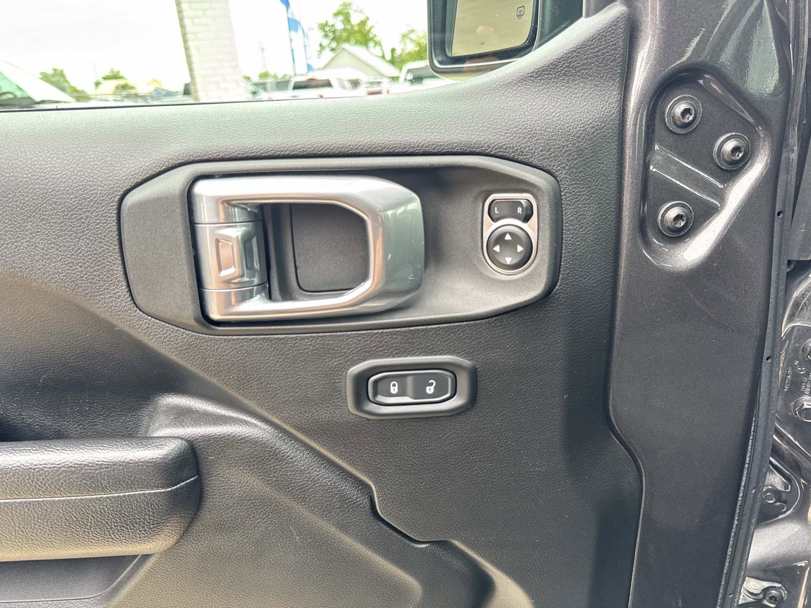 Used 2024 Jeep Wrangler Unlimited Sport AWD/4WD image 19