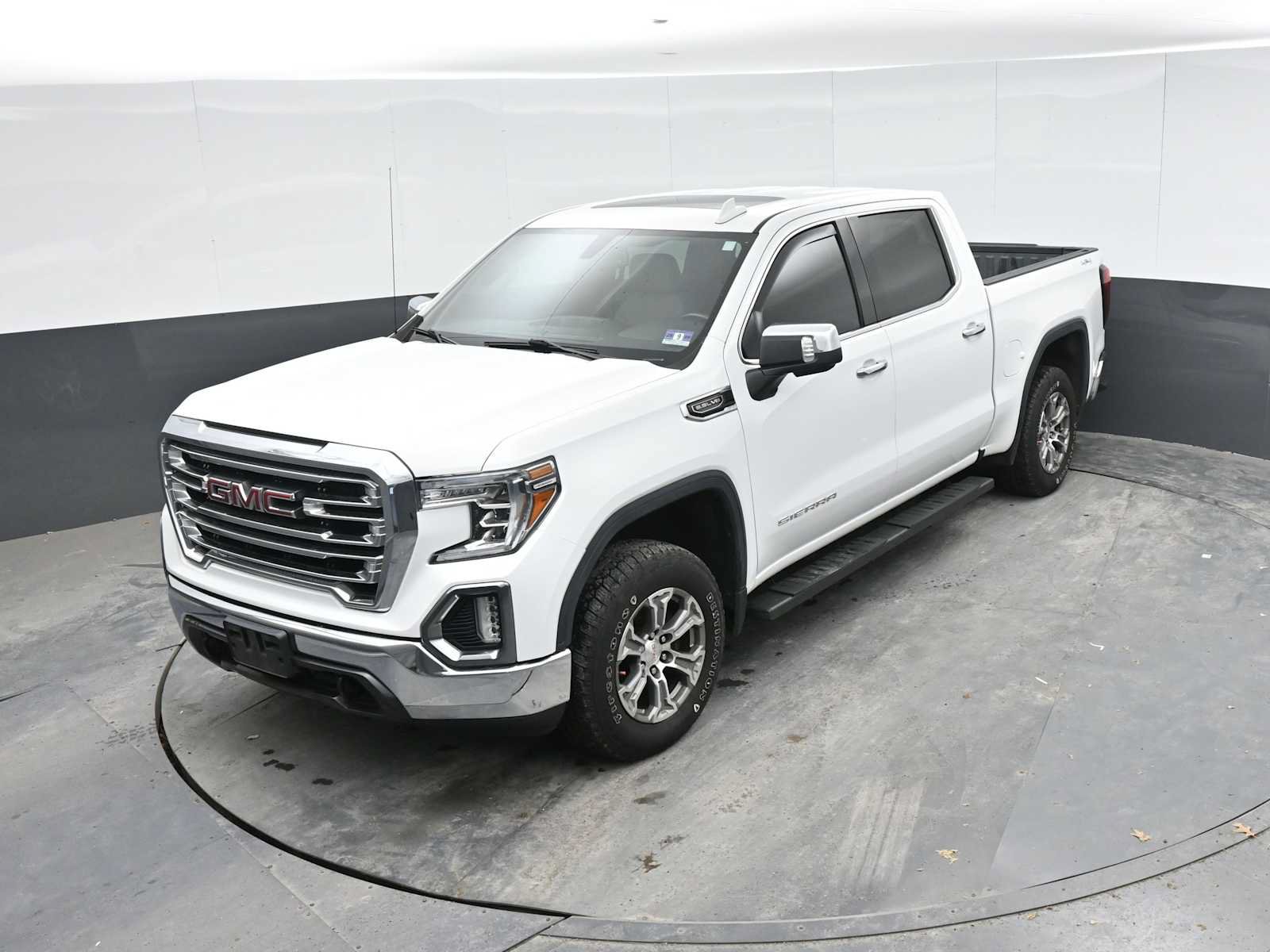 Used 2019 GMC Sierra 1500 SLT w/ SLT Convenience Package AWD/4WD image 16