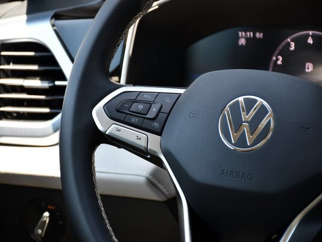 New 2026 Volkswagen Taos SE AWD/4WD image 22