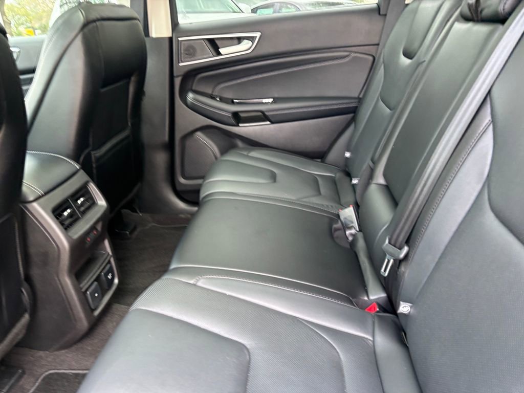 Used 2019 Ford Edge Titanium w/ Equipment Group 301A image 24