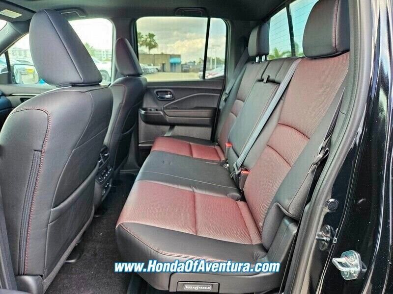 New 2025 Honda Ridgeline Black Edition image 8
