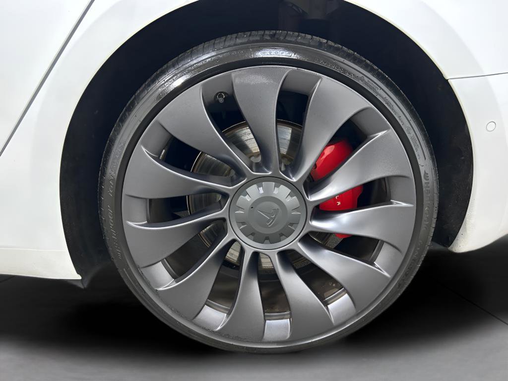 Used 2021 Tesla Model 3 Performance image 13