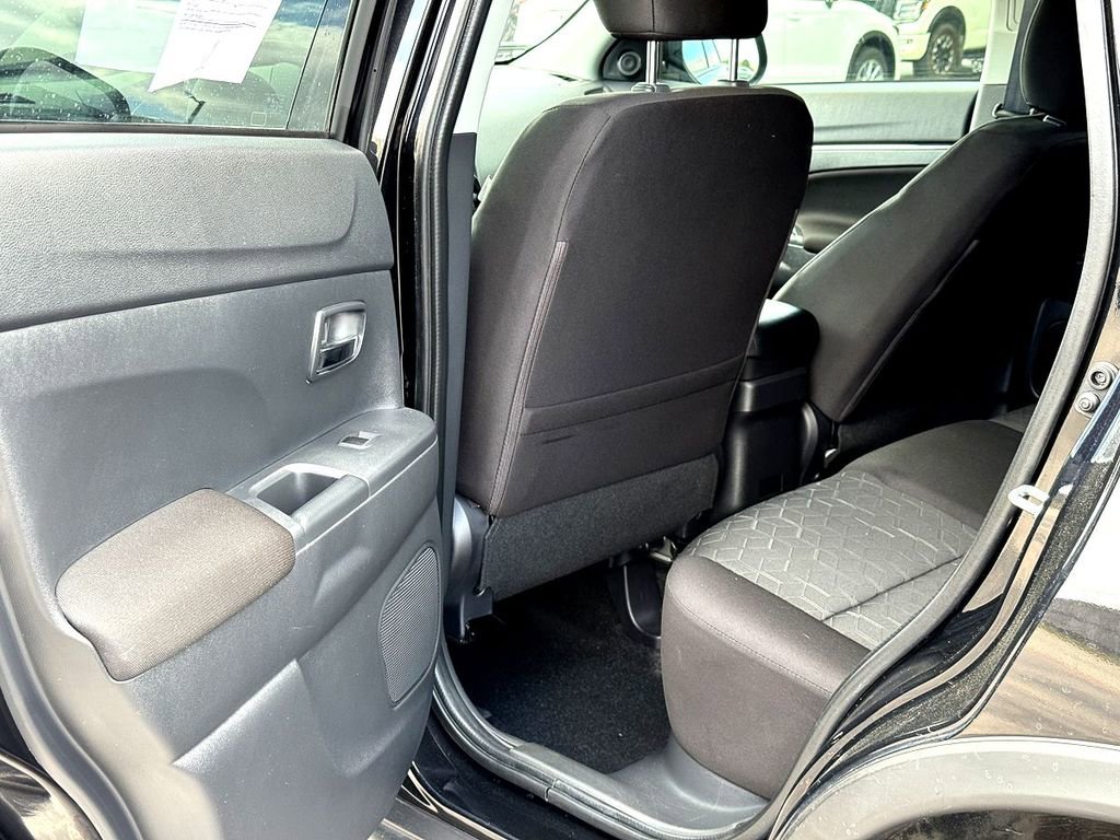 Used 2025 Mitsubishi Outlander Sport ES image 26