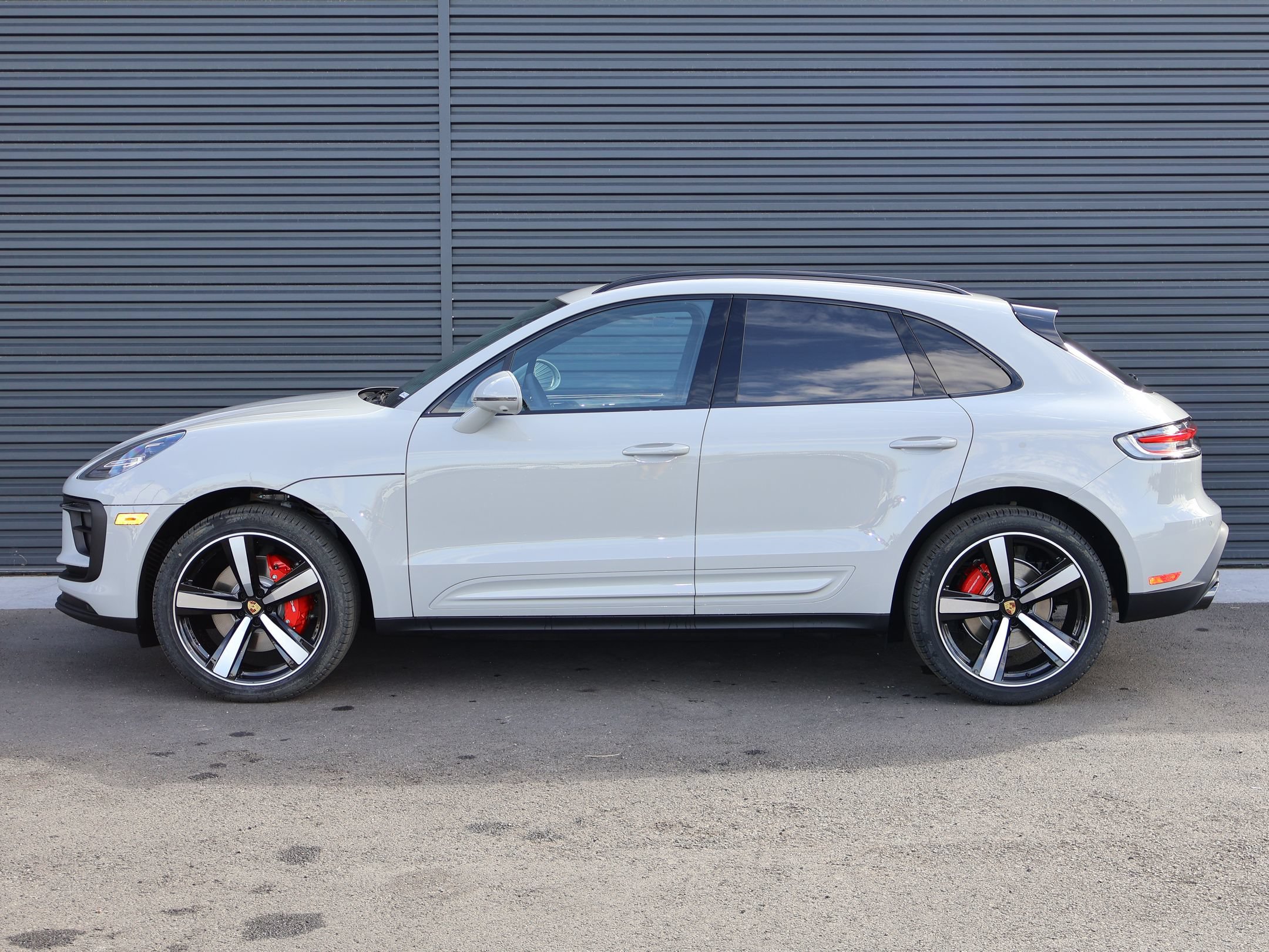 New 2026 Porsche Macan S AWD/4WD image 2