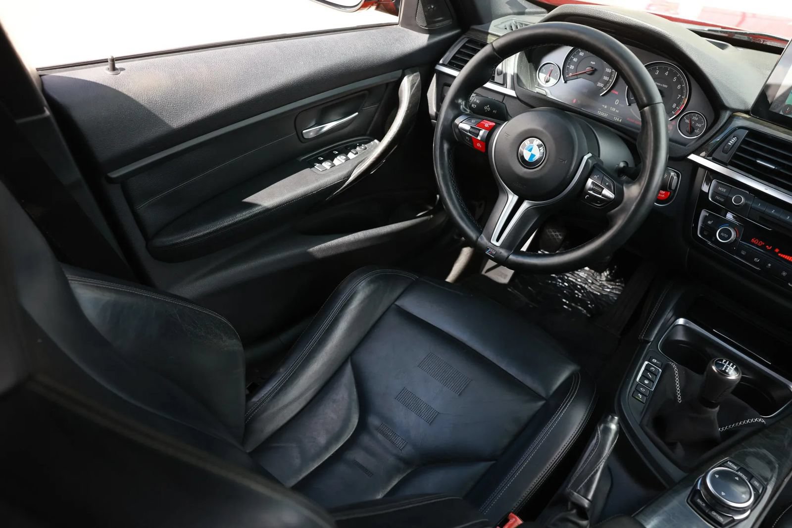 Used 2015 BMW M3 RWD image 12