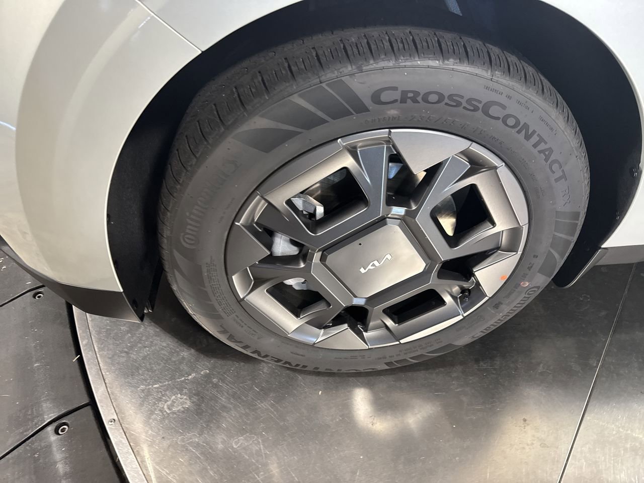 New 2026 Kia Carnival EX image 10