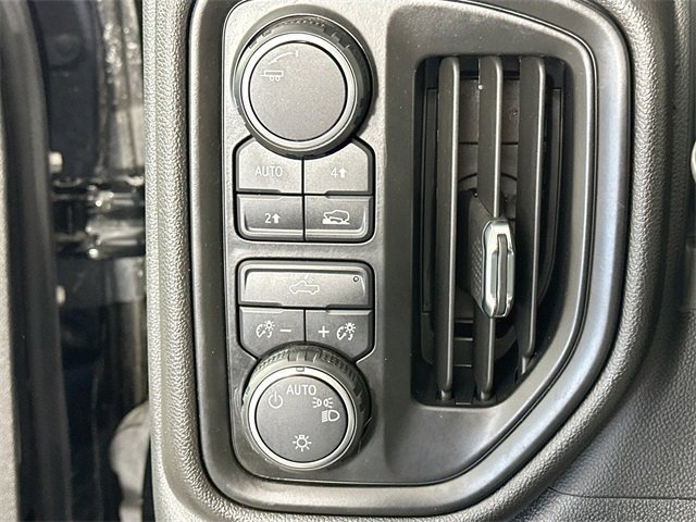 Used 2023 Chevrolet Silverado 1500 Custom image 19
