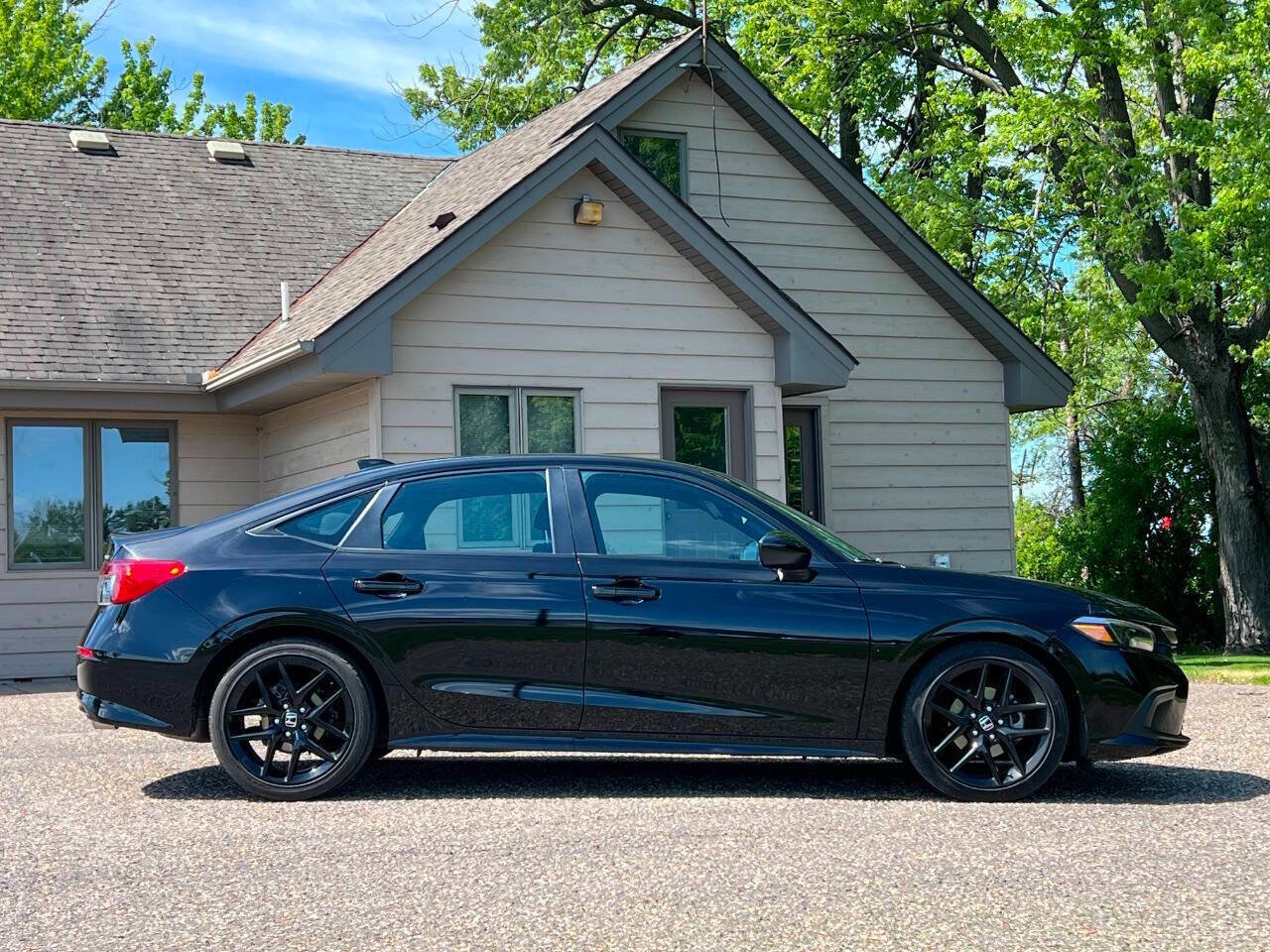 Used 2022 Honda Civic Sport image 2