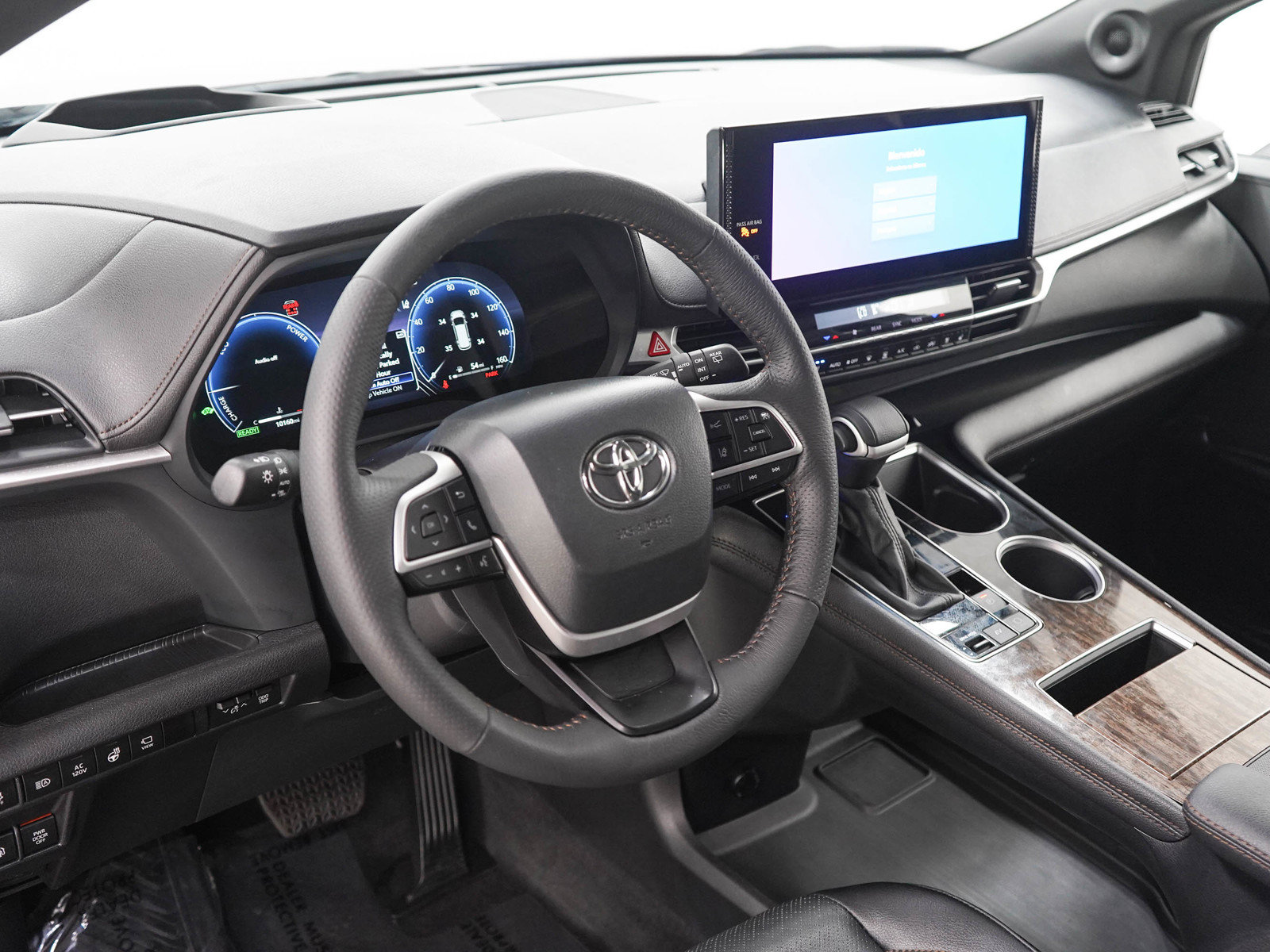 Used 2026 Toyota Sienna Platinum AWD/4WD image 24