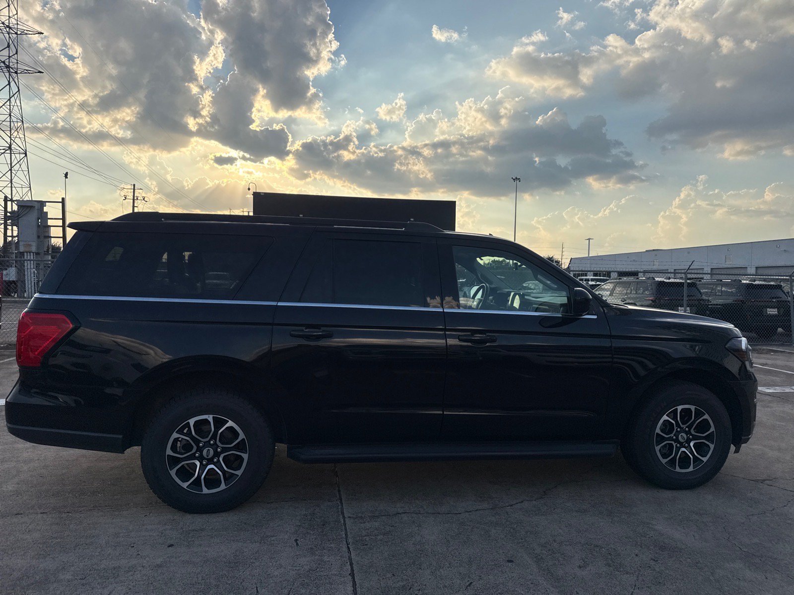 Used 2024 Ford Expedition Max XLT RWD image 10